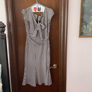 Stop Staring Black and White Houndstooth XL